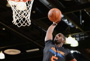 1373898316_130714193750-tim-hardaway-jr-dunk-summer-league-071413.home-t3